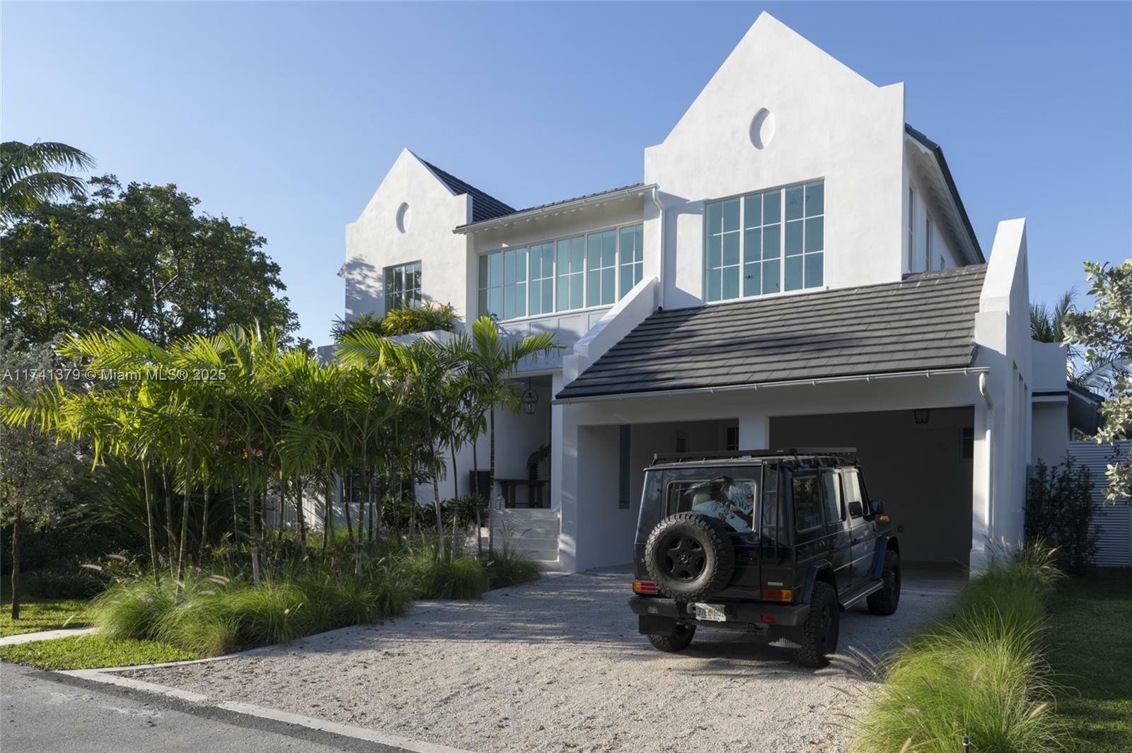 Property Photo: 261 Greenwood Dr FL 33149