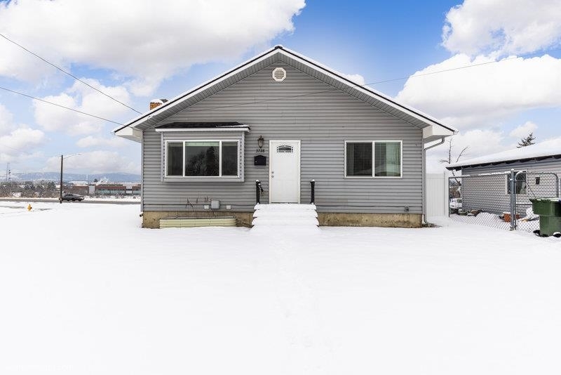 Property Photo: 3728 E Ermina Ave WA 99217