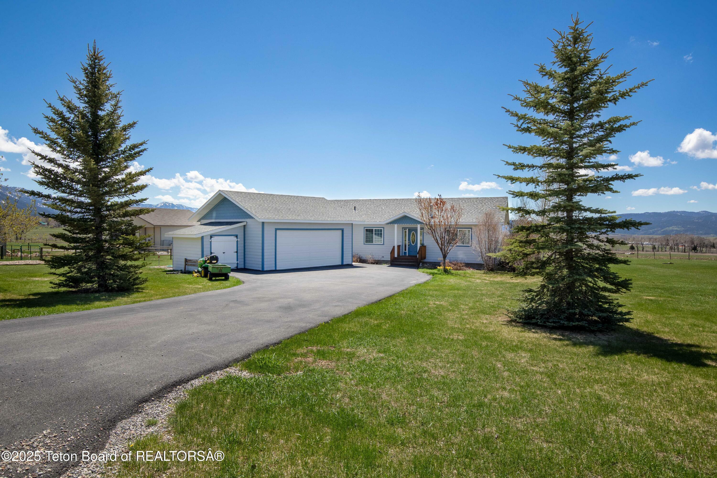 Property Photo: 692 Cedar Creek Dr WY 83127