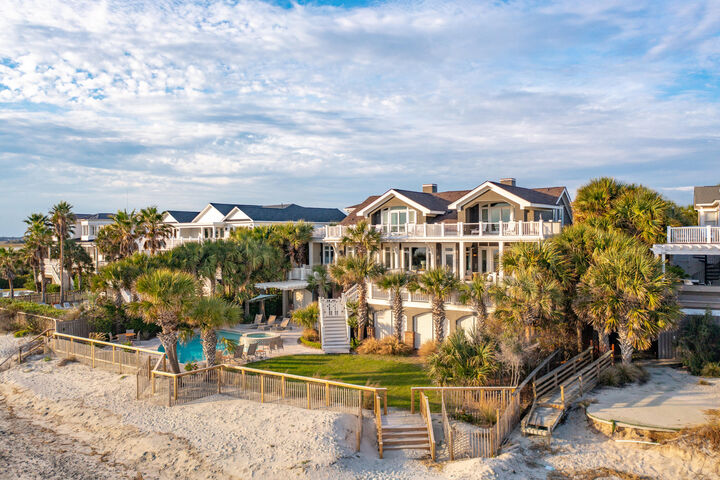 Property Photo:  112 Ocean Boulevard  SC 29451 