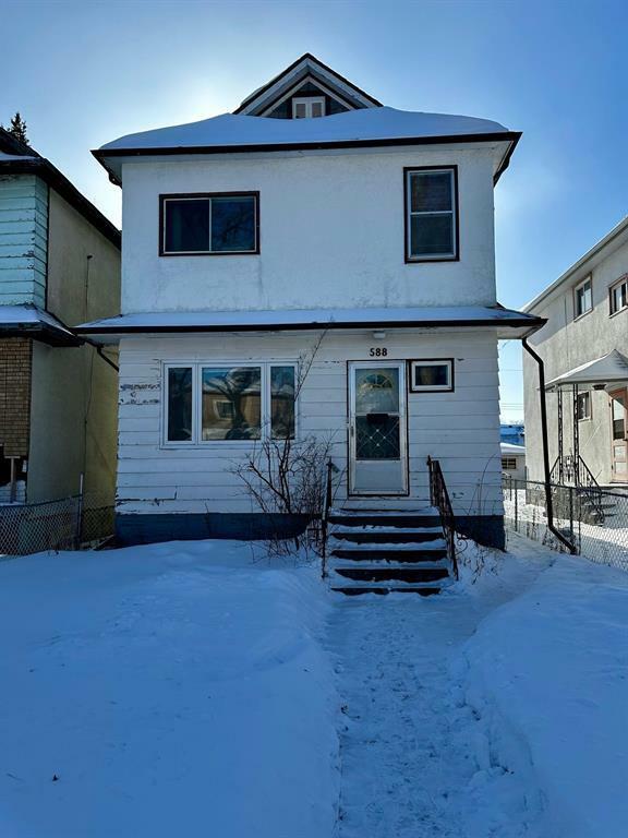 588 Machray Avenue  Winnipeg MB R2W 1B1 photo