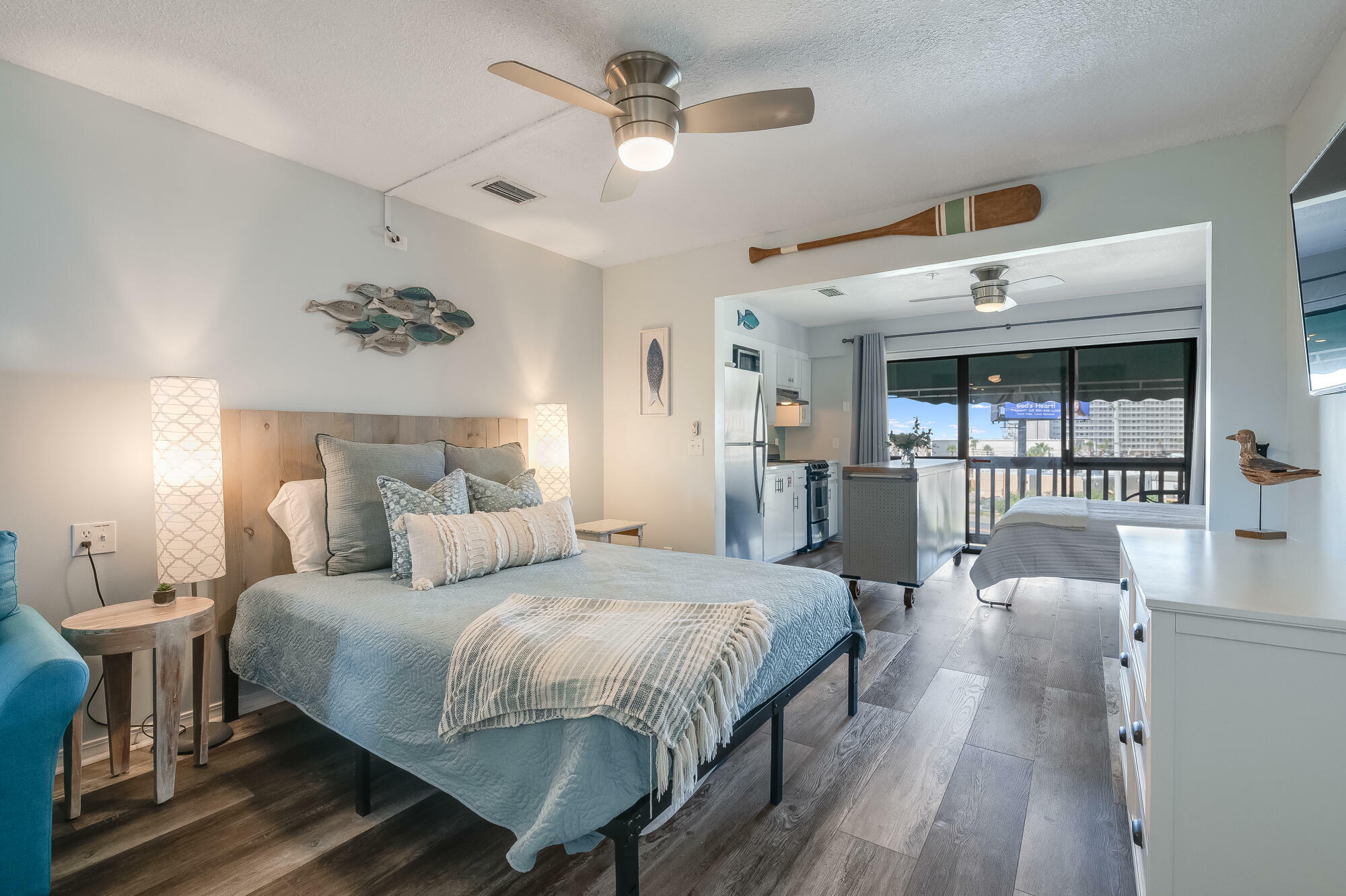 Property Photo: 8730 Thomas Drive 1307A FL 32408