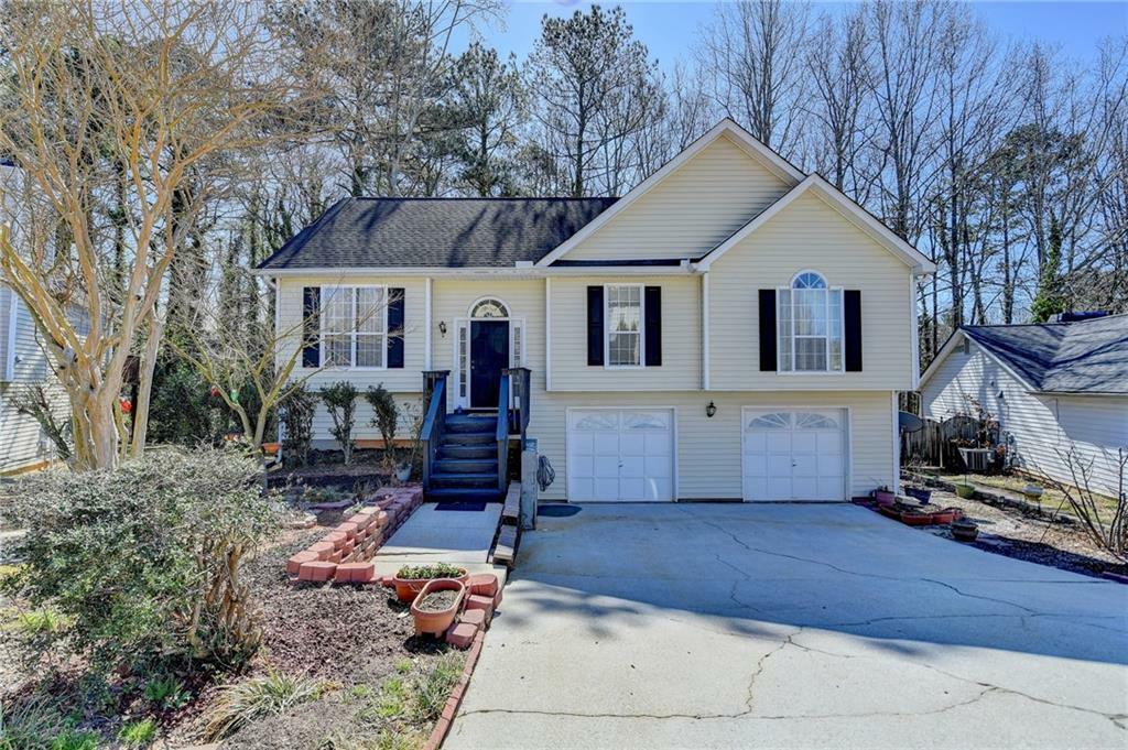 Property Photo:  2210 Golden Valley Drive  GA 30043 