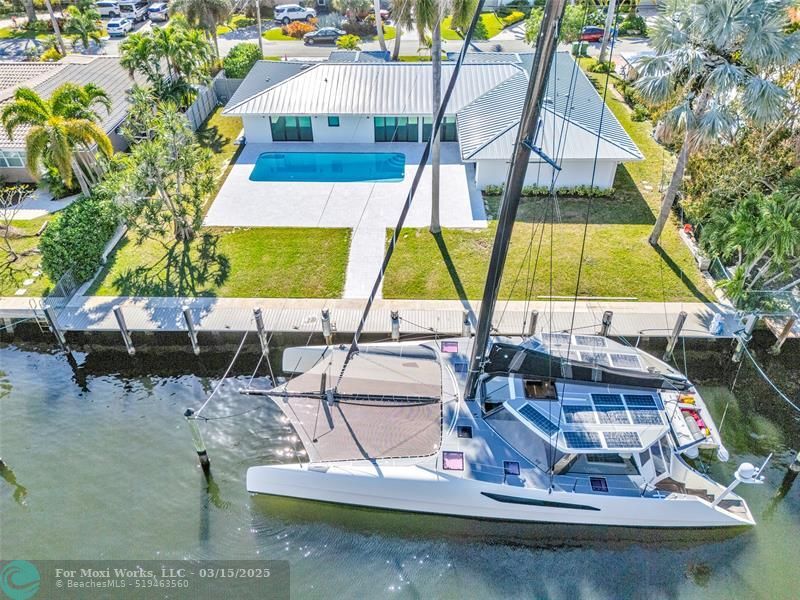 Property Photo:  2863 NE 26th Ct  FL 33306