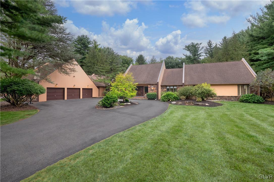 Property Photo: 3540 Fox Run Drive PA 18103