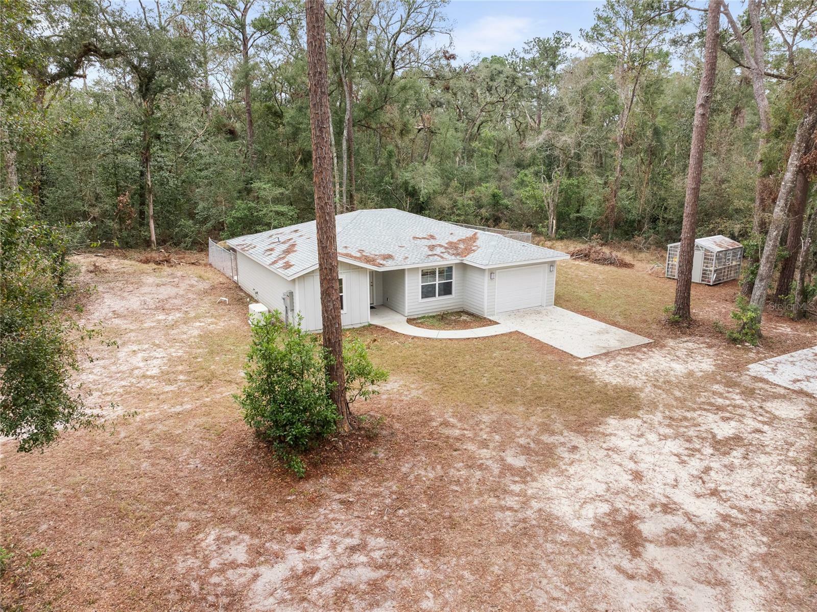 Property Photo: 25815 83rd Road FL 32008