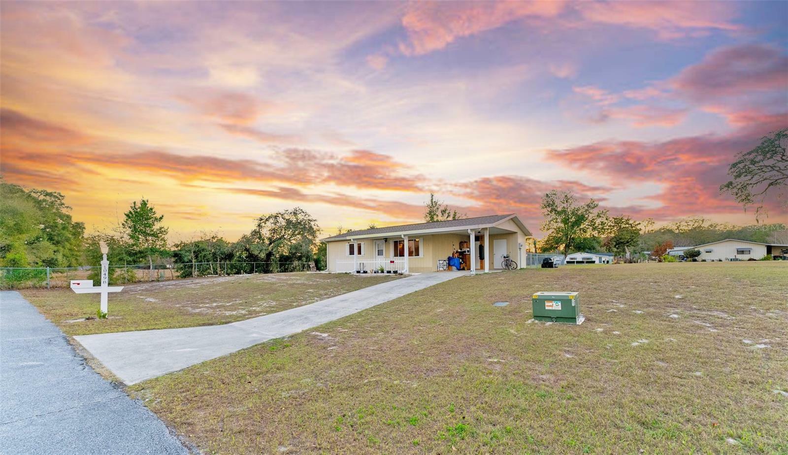 Property Photo:  10498 SW 99th Avenue  FL 34481 