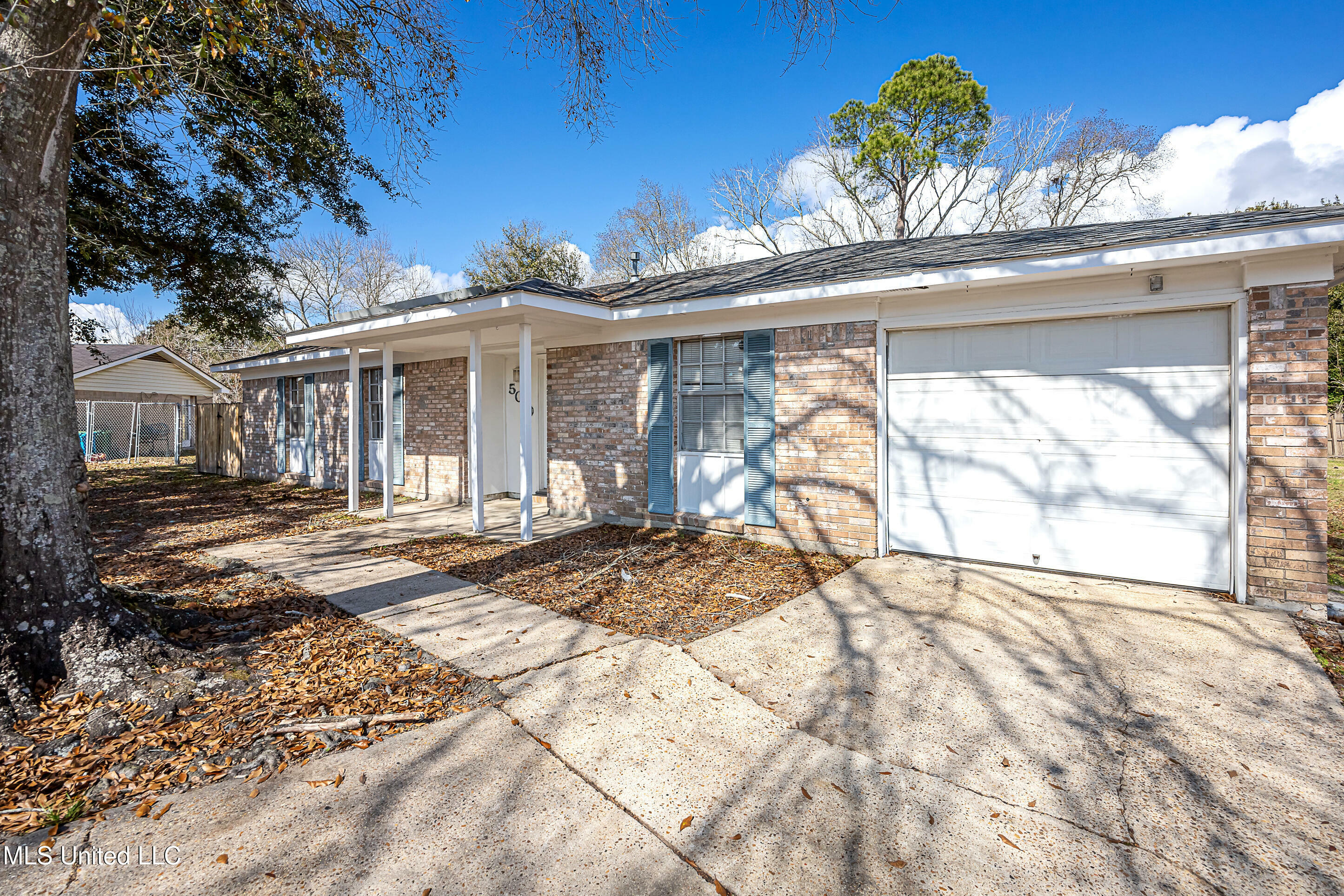 Property Photo:  5019 Cambridge Drive  MS 39581 