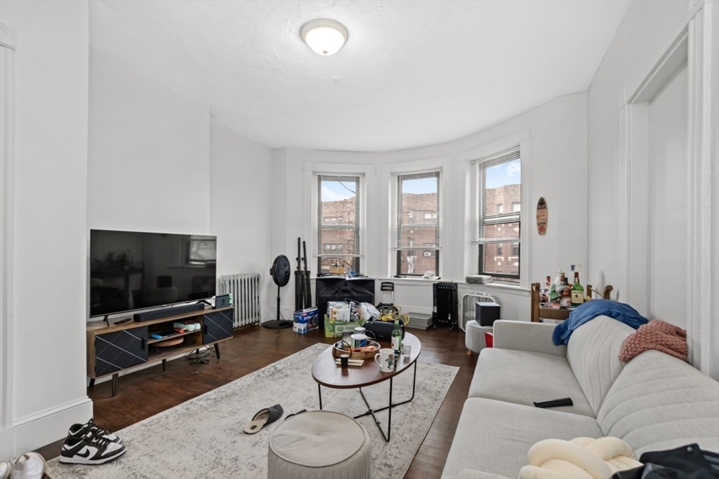 Property Photo:  868 Huntington Ave 3  MA 02115 