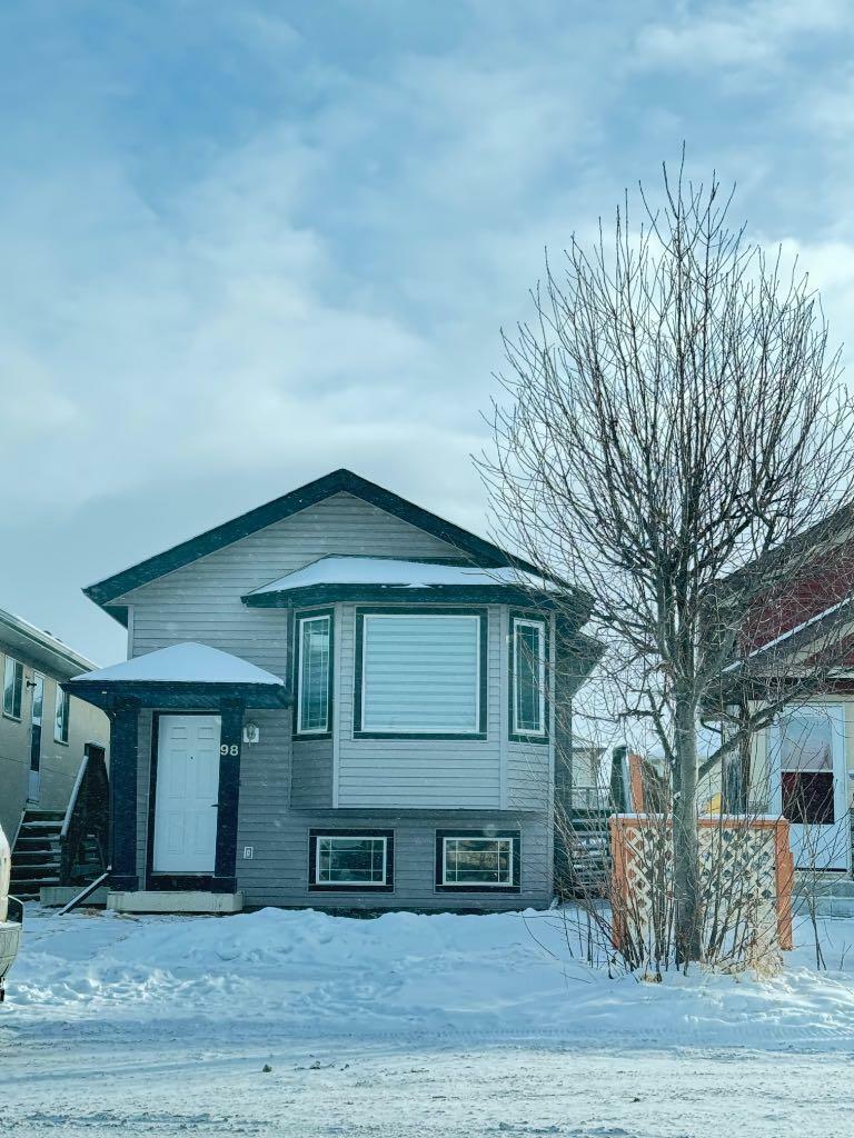 98 Tarawood Road NE  Calgary AB T3J 5B2 photo