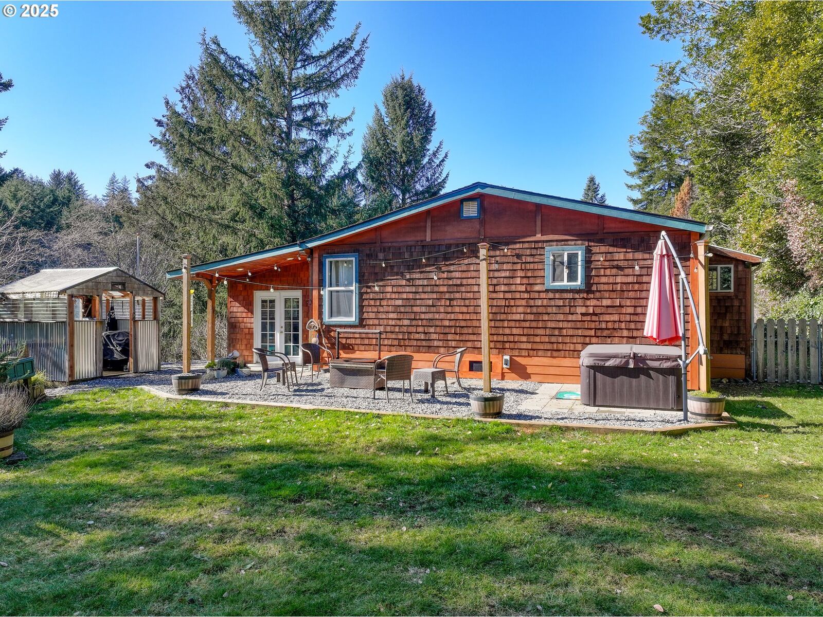 Property Photo:  94402 Anthony Dr  OR 97444 