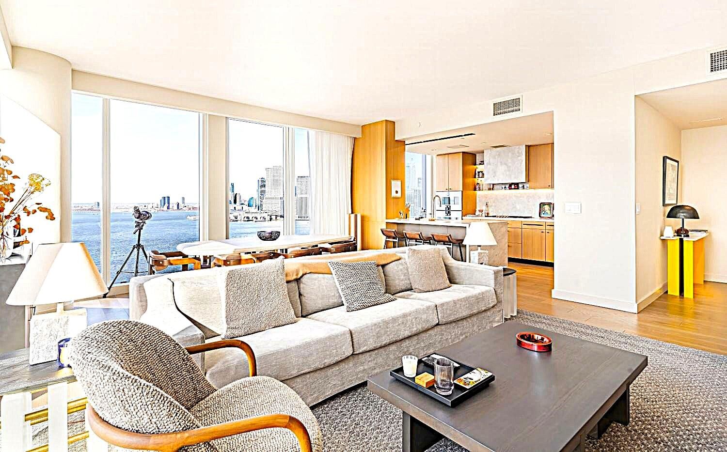 Property Photo:  50 Bridge Park Drive 18-A  NY 11201 