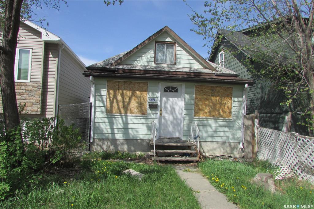 Property Photo: 1712 Toronto Street SK S4P 1M4