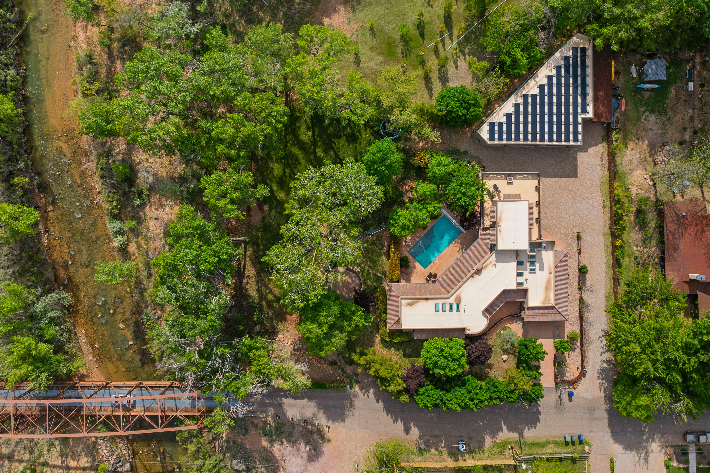 Property Photo: 98 Bridge Rd UT 84763