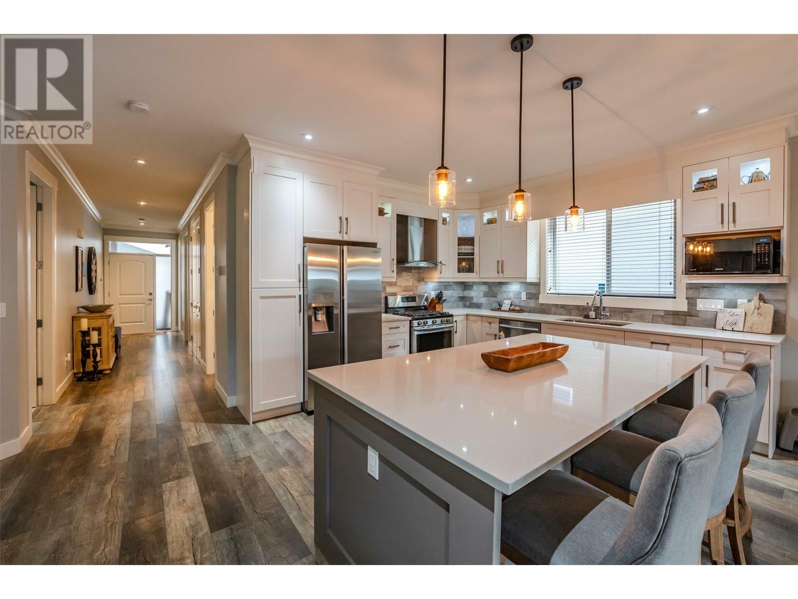 Property Photo: 361 Chardonnay Avenue BC V0H 1T4