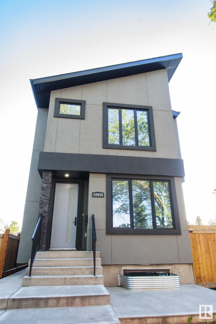 10954 135 Street NW  Edmonton AB T5M 1K2 photo