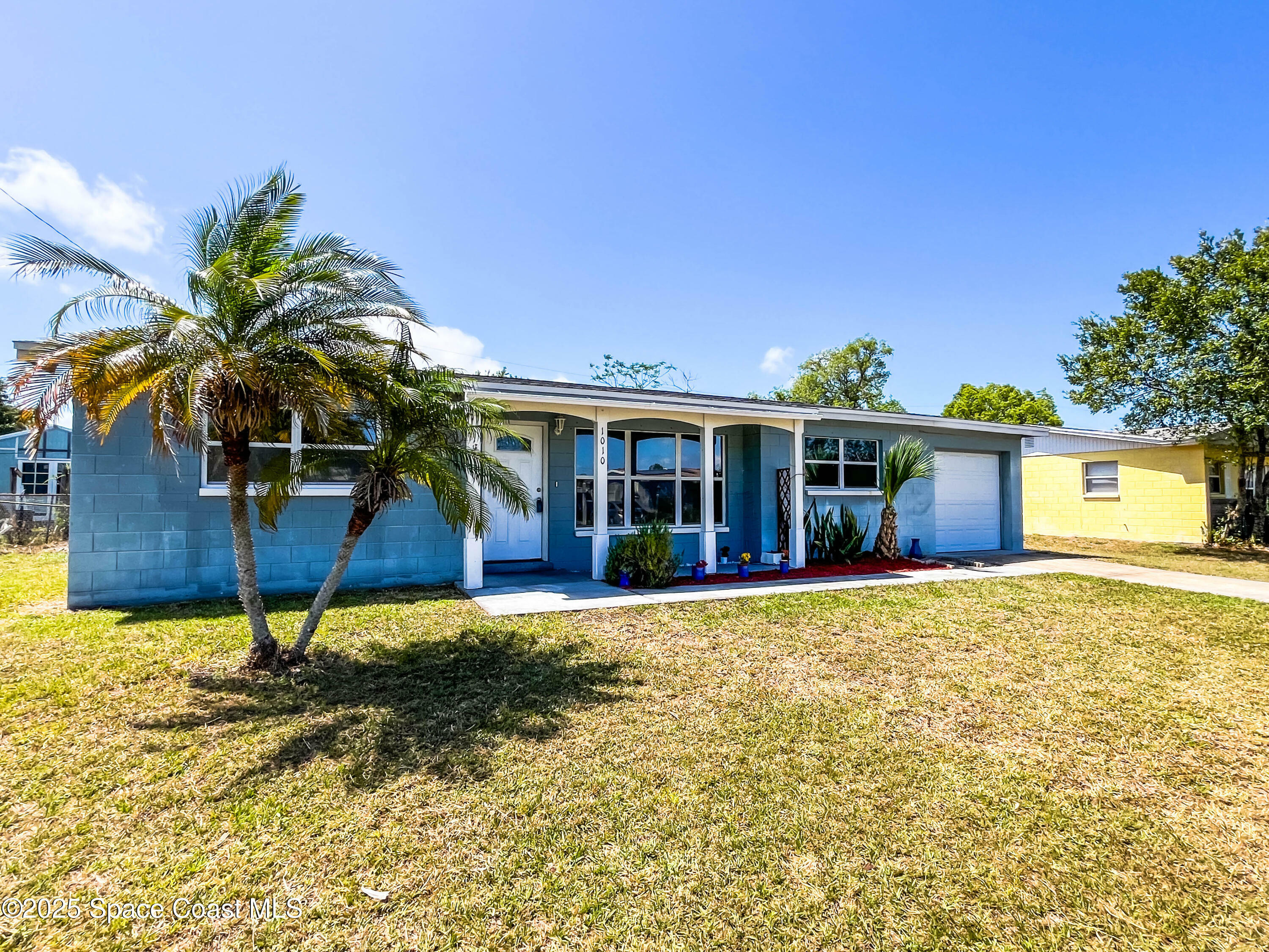 Property Photo: 1010 Barclay Drive FL 32927