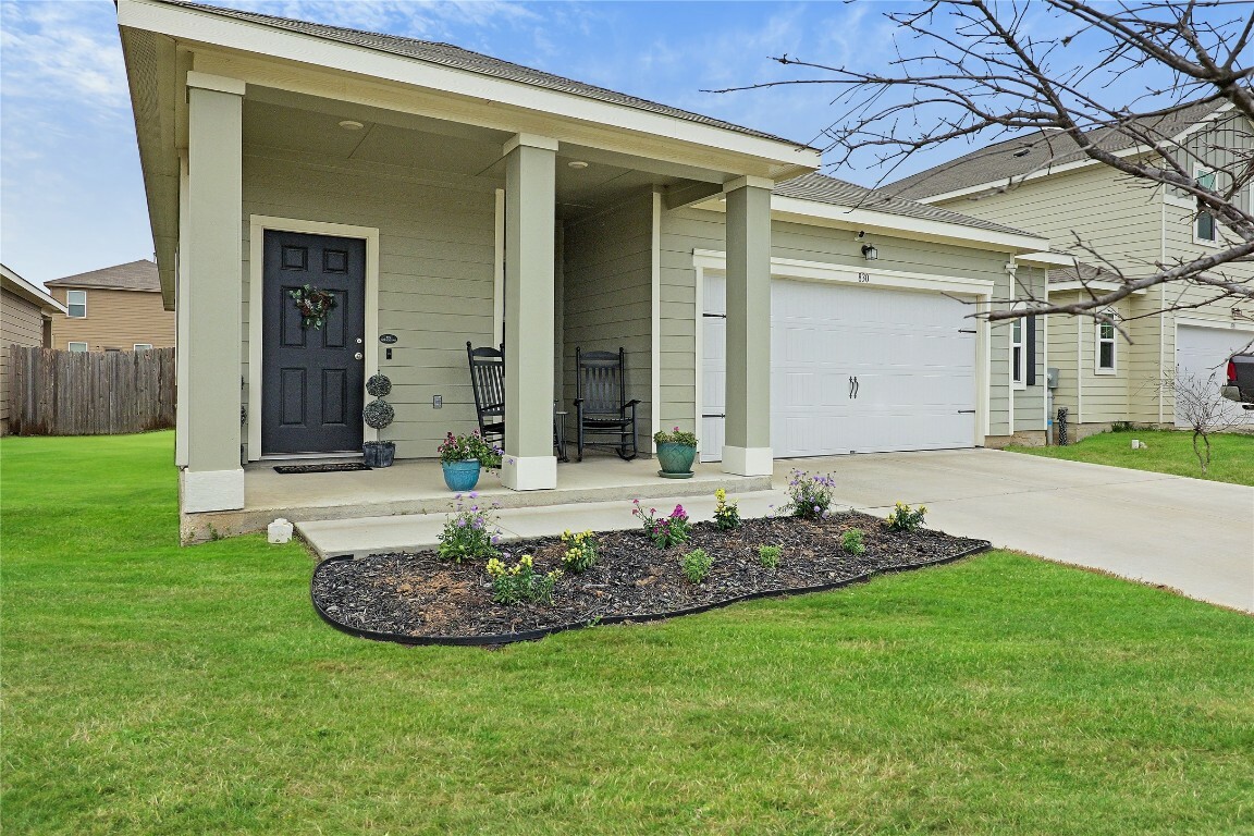 Property Photo:  830 Bunton Reserve Boulevard  TX 78640 