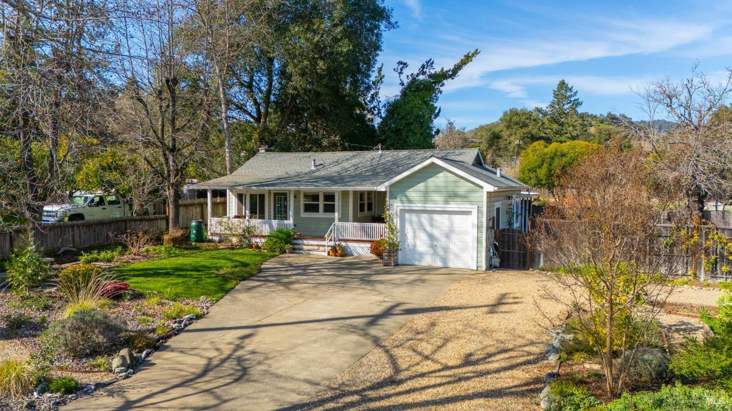 Property Photo:  118 University Street  CA 95425 