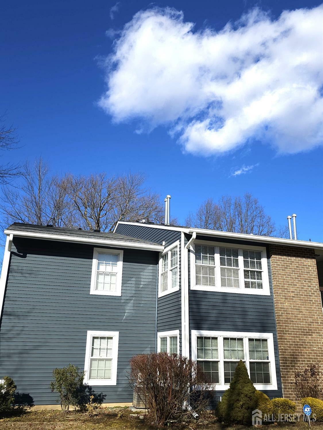 Property Photo:  188 Pennsylvania Way  NJ 08902 