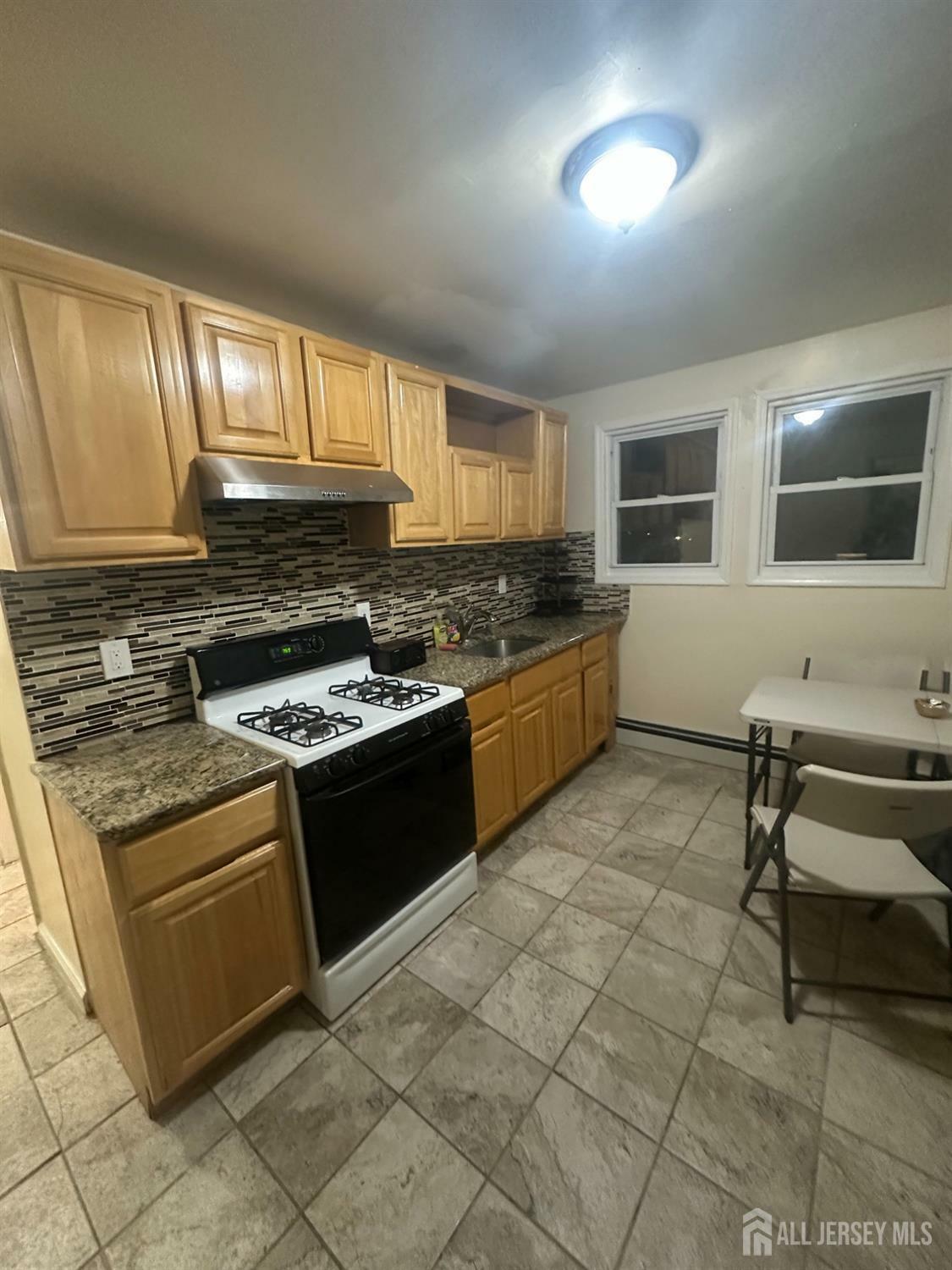 Property Photo:  2859 Vauxhall Road 1  NJ 07088 