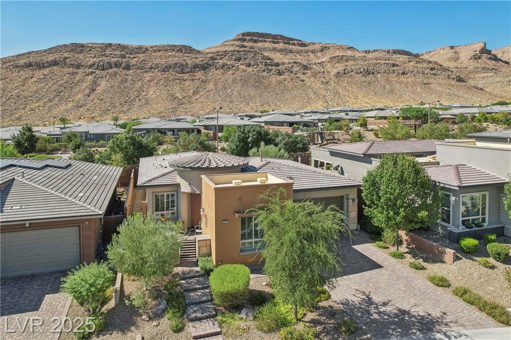 Property Photo: 10057 Regency Canyon Way NV 89148