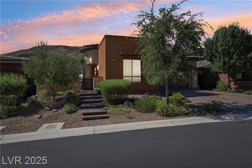Property Photo: 10057 Regency Canyon Way NV 89148