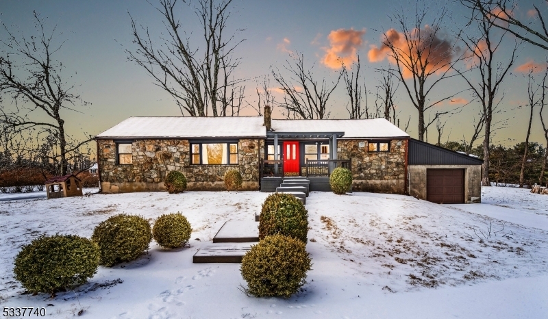 Property Photo: 3 Hollow Rd NJ 08826