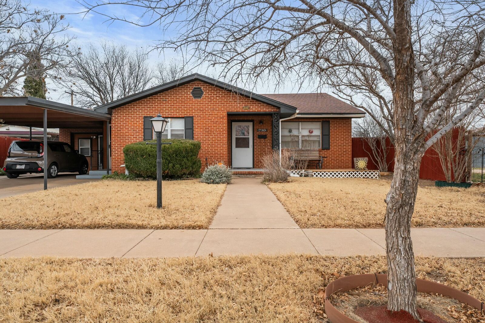 Property Photo: 730 S 10th Street TX 79364