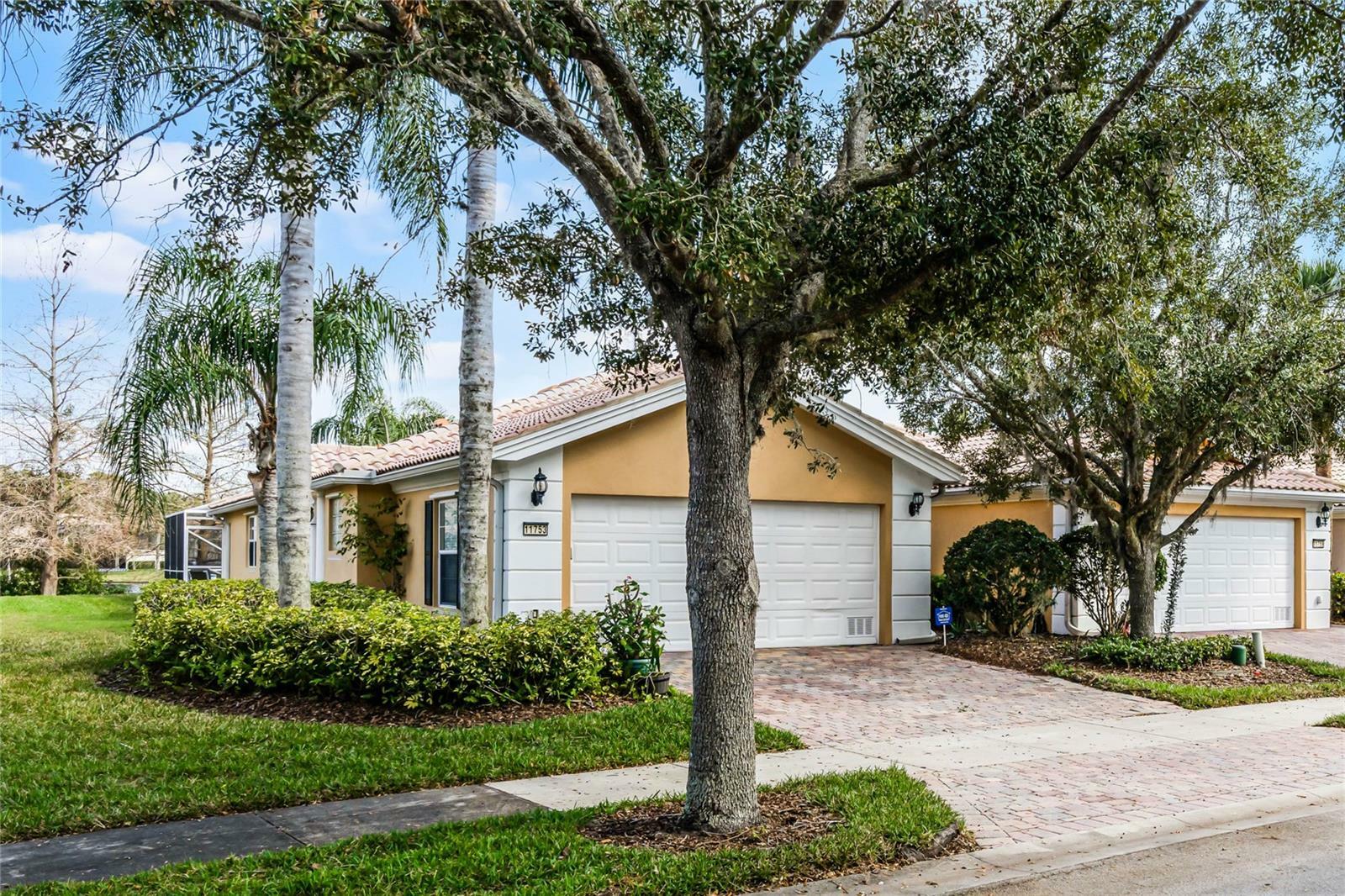 Property Photo:  11753 Fan Tail Lane  FL 32827 