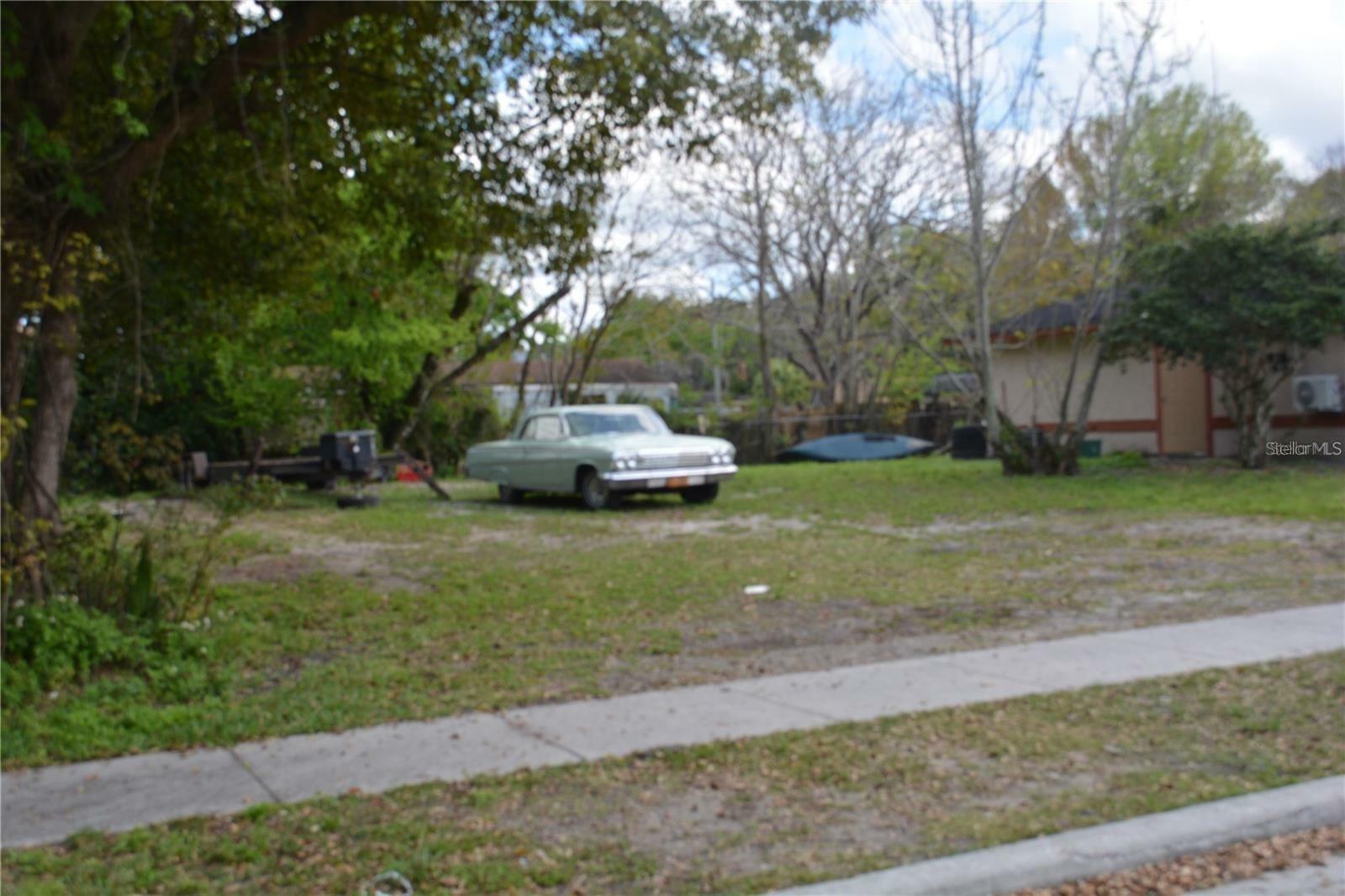 Property Photo: 0 Dixie Avenue Avenue FL 32771