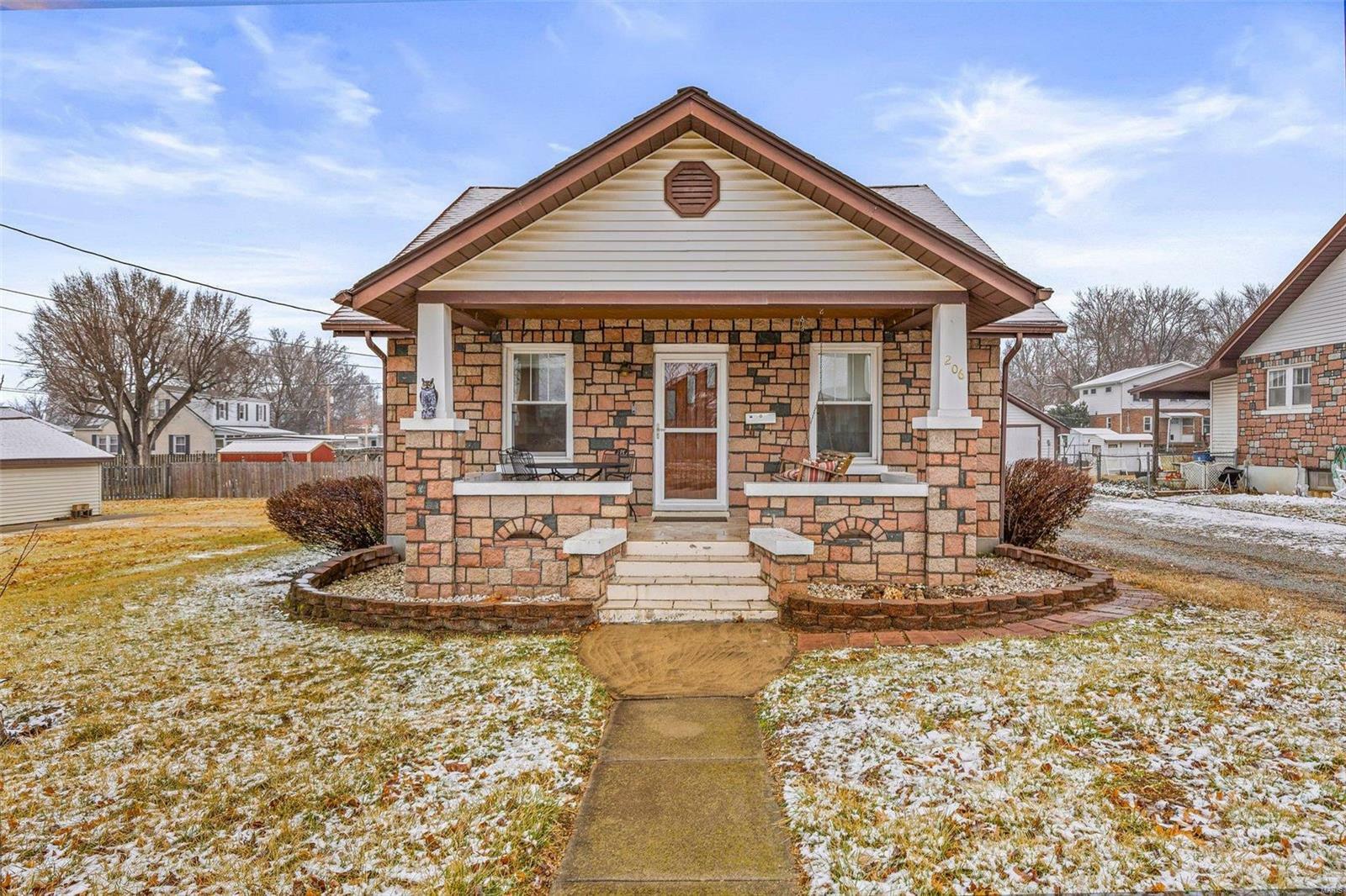 Property Photo:  206 S Long Avenue  MO 63640 