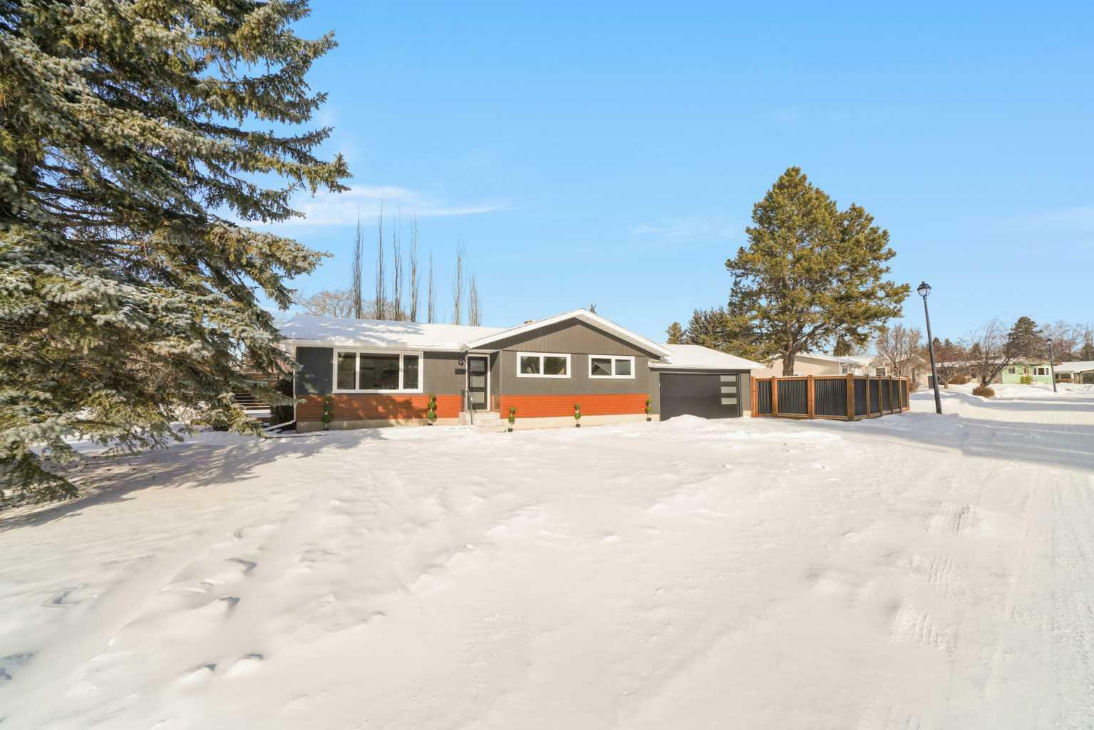 Property Photo:  73 Selkirk Boulevard  AB T4N 0G5 