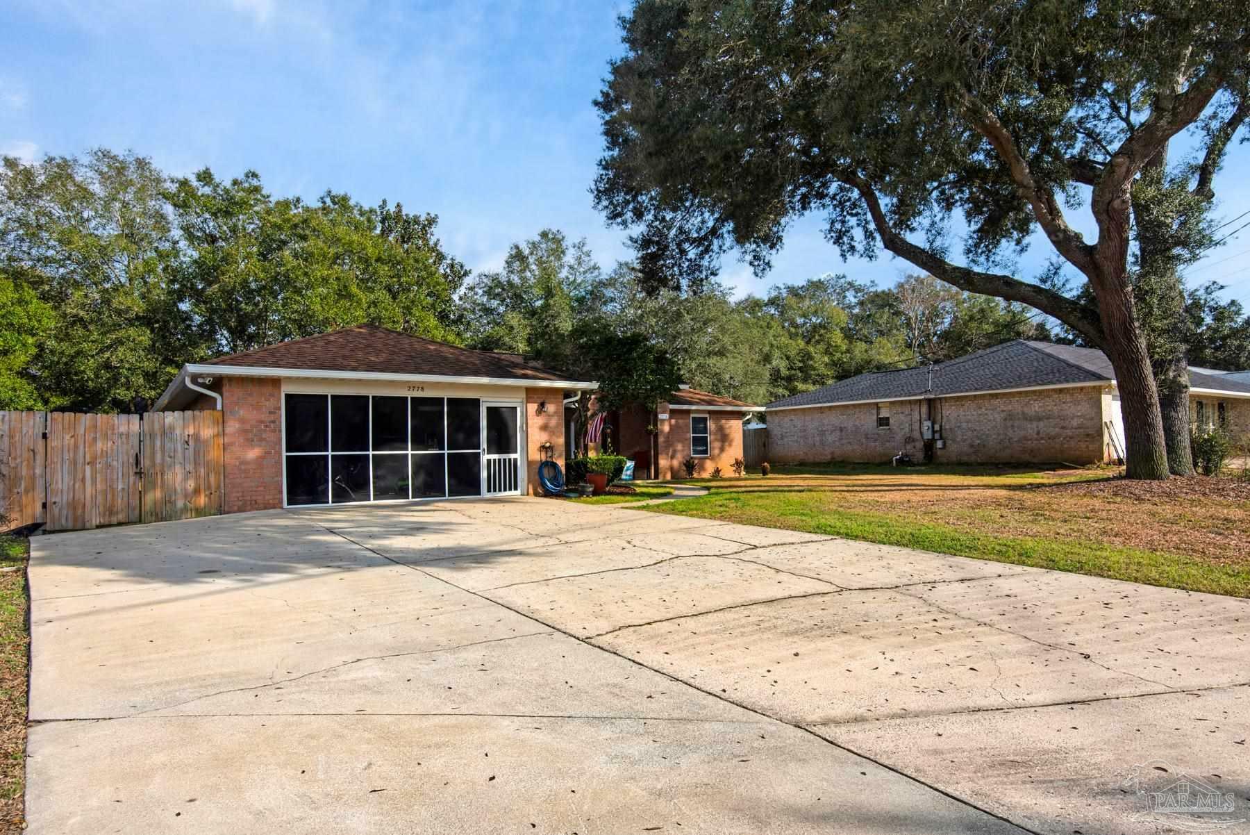 Property Photo:  2778 Riverside Landing Dr  FL 32566 