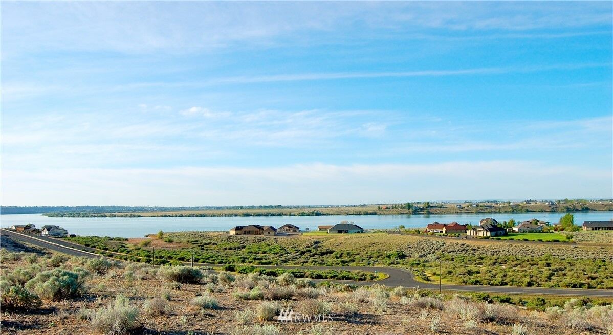 Property Photo:  5534  Road 7.4  NE  WA 98837 