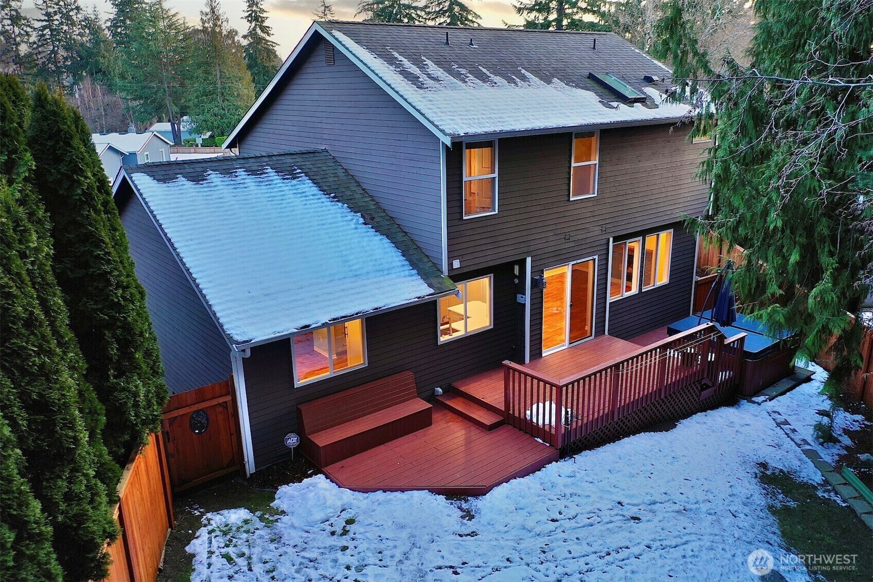 Property Photo:  3833  Serene Way  WA 98087 