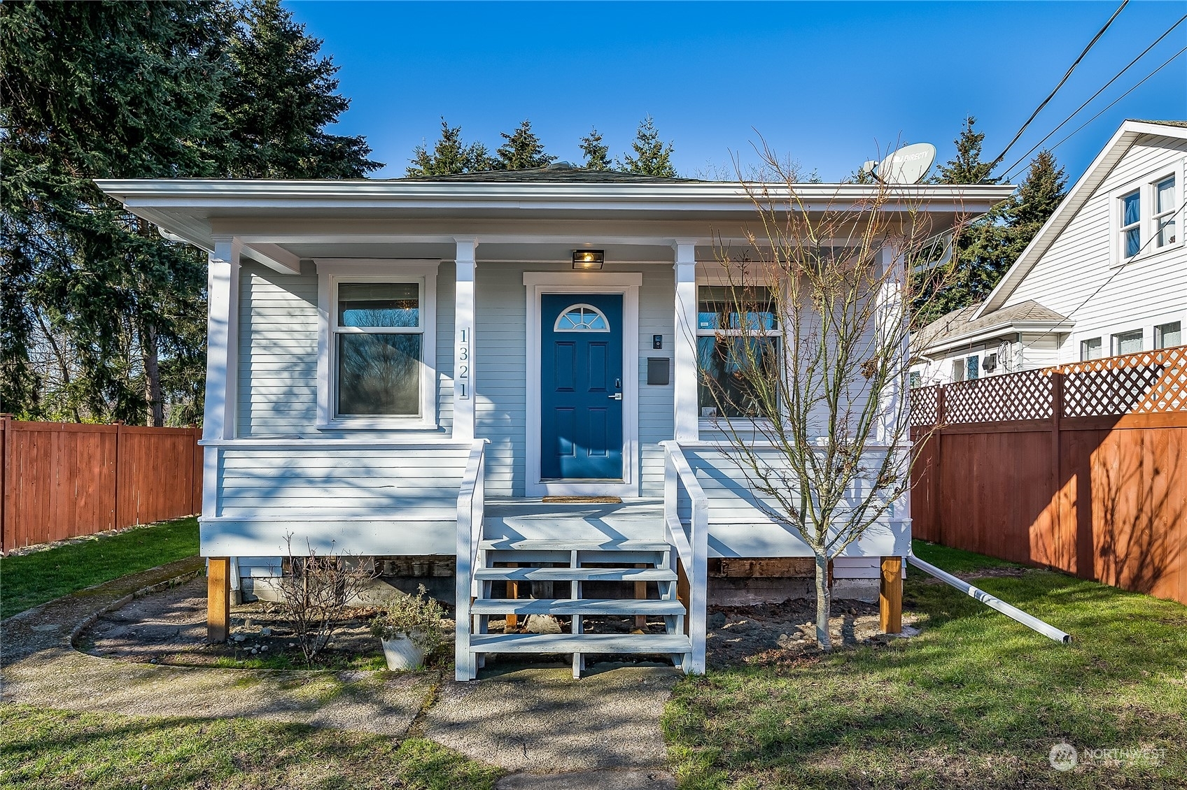 Property Photo:  1321  24th Avenue S  WA 98144 