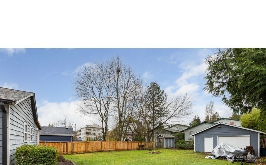 Property Photo:  14531  31st Avenue NE  WA 98155 