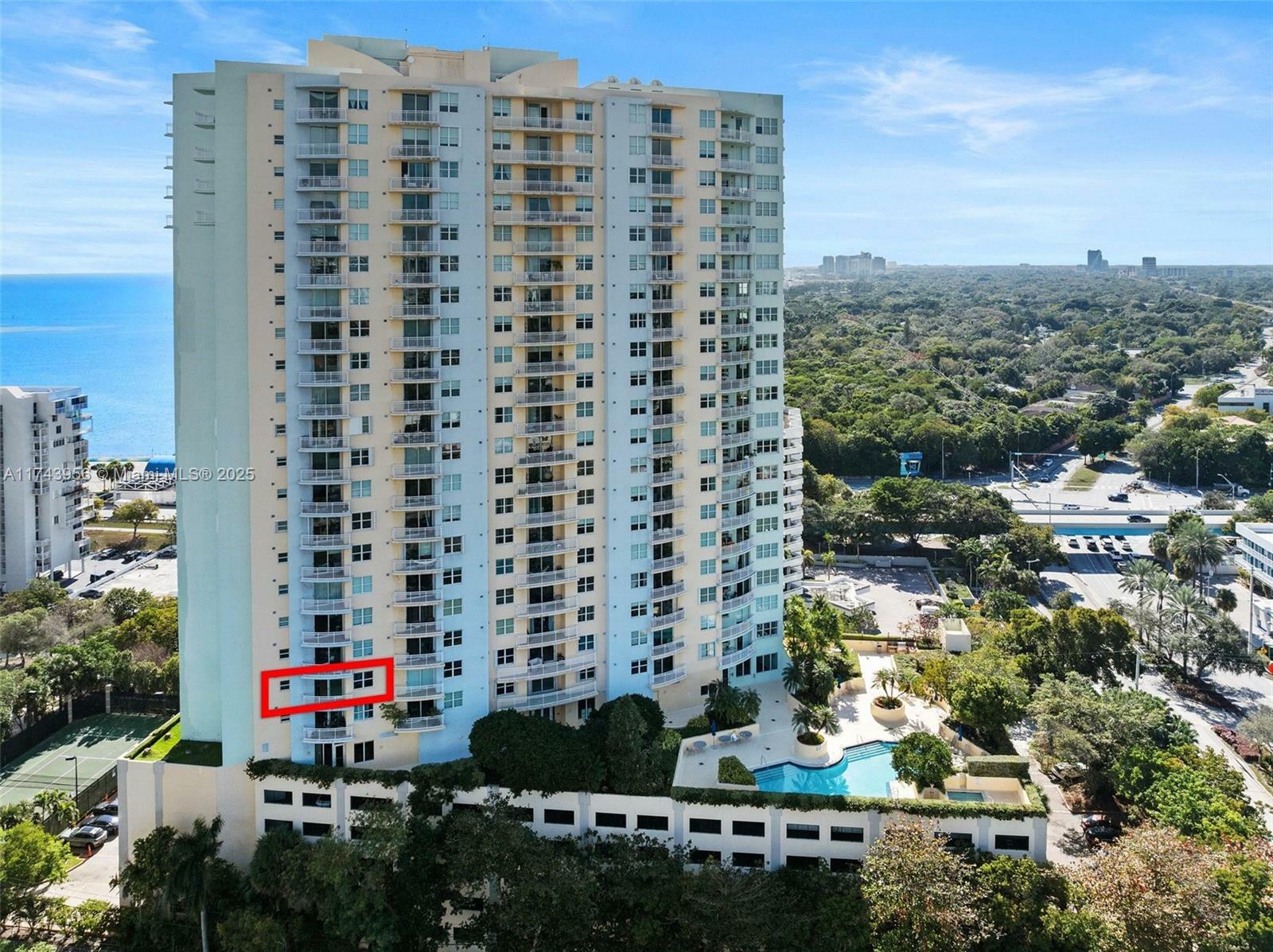 Property Photo:  2475 Brickell Ave 806  FL 33129 