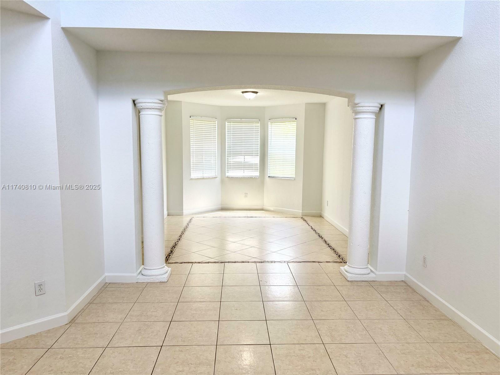 Property Photo: 10514 Galleria St FL 33414