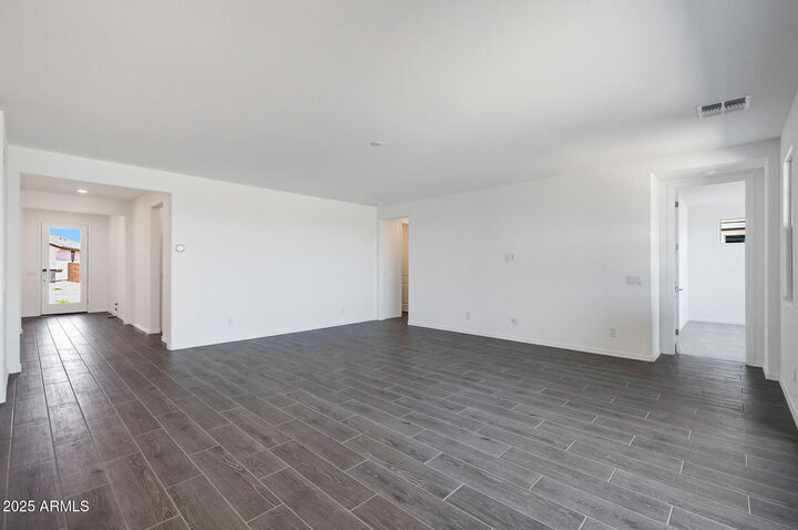 Property Photo:  18447 W Mohave Street  AZ 85338 