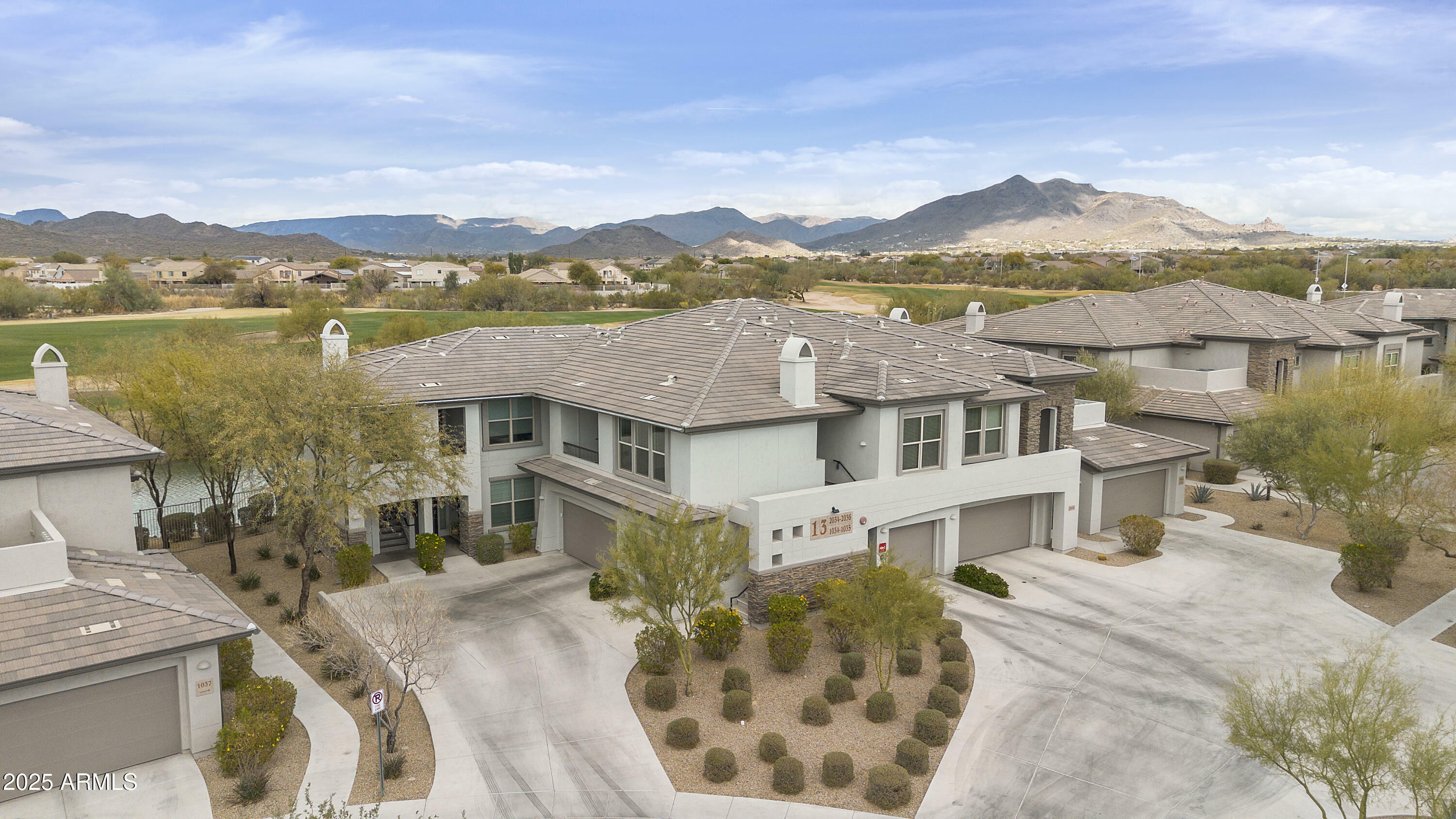 Property Photo: 33575 N Dove Lakes Drive 2036 AZ 85331