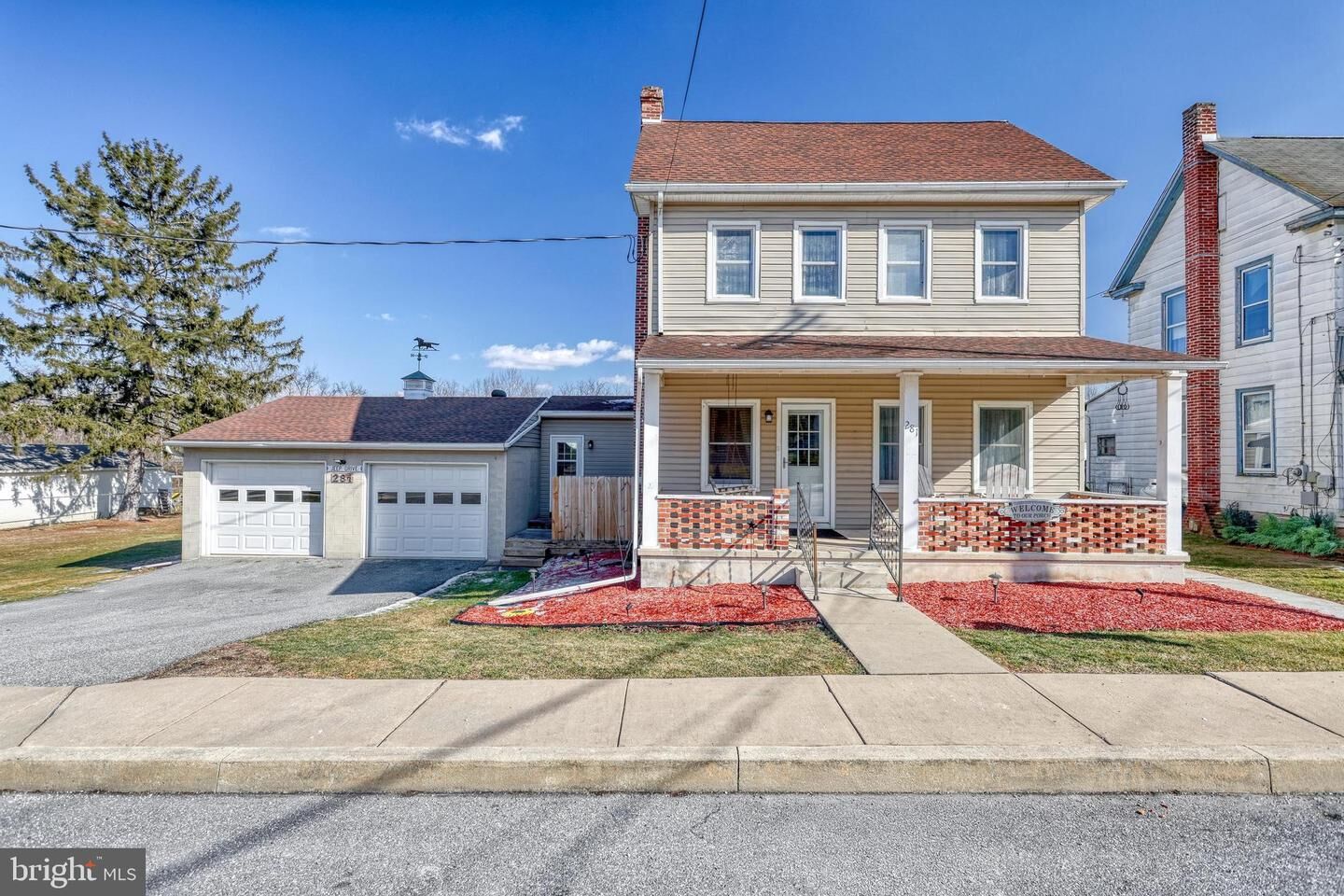 Property Photo: 281 S York Street PA 17319