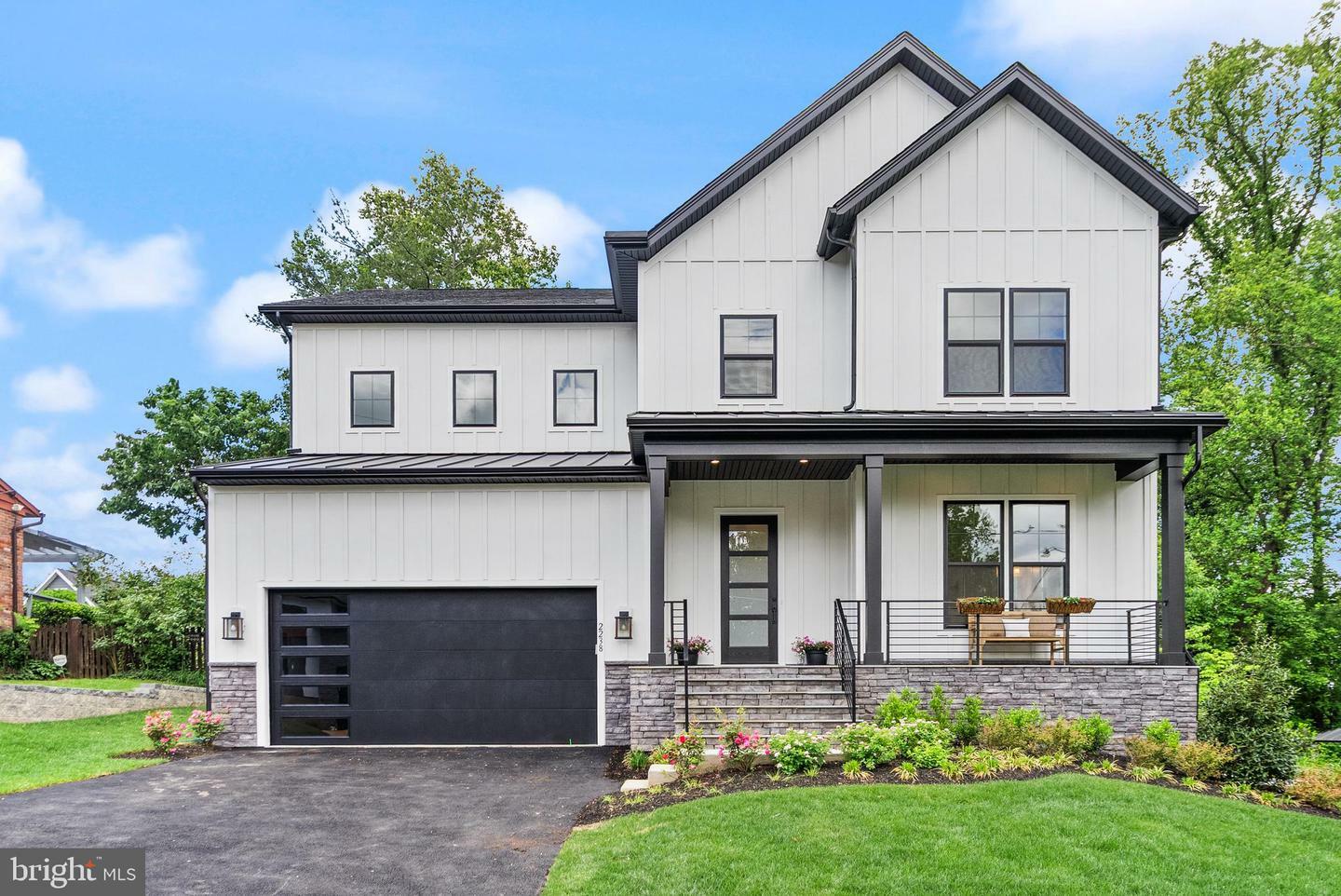 Property Photo: 2238 Highland Avenue VA 22046