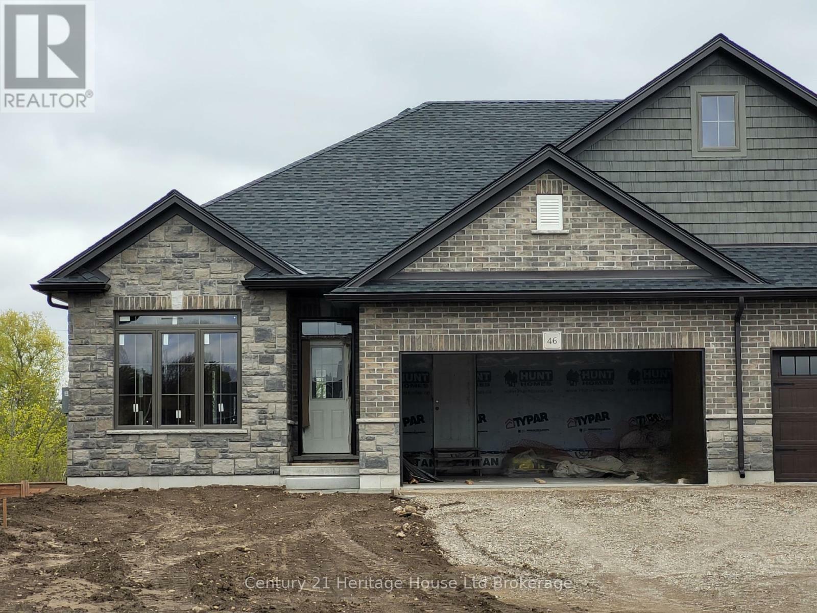 Photo de la propriété: 46 Matheson Crescent ON N0J 1M0