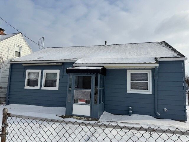 Property Photo:  621 Elm Court  PA 16503 