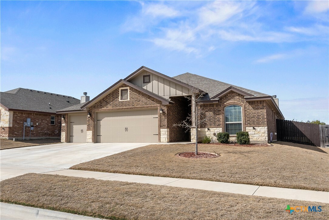 Property Photo:  5305 Colina Drive  TX 76549 