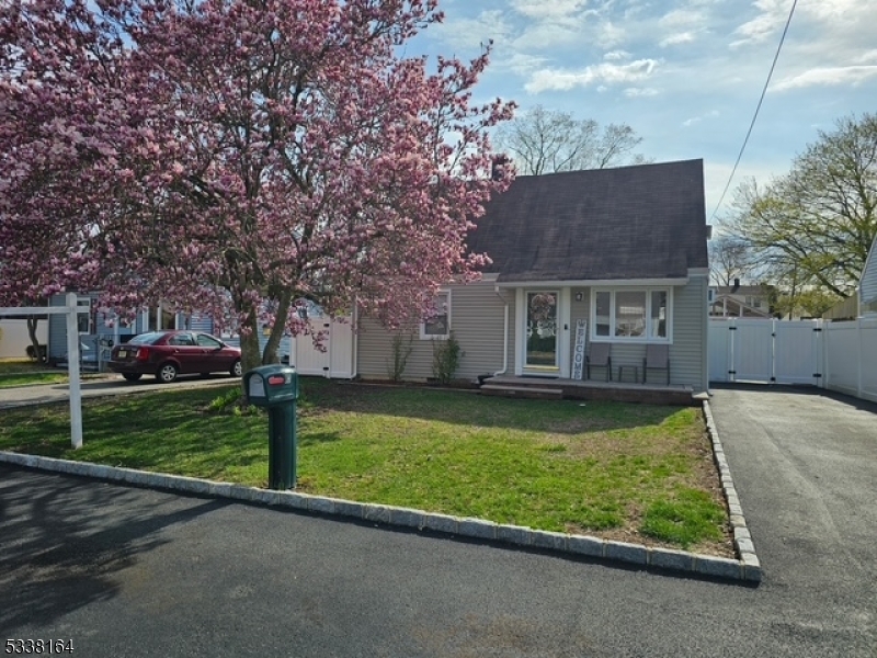 Property Photo: 83 Burnside Pl NJ 07420