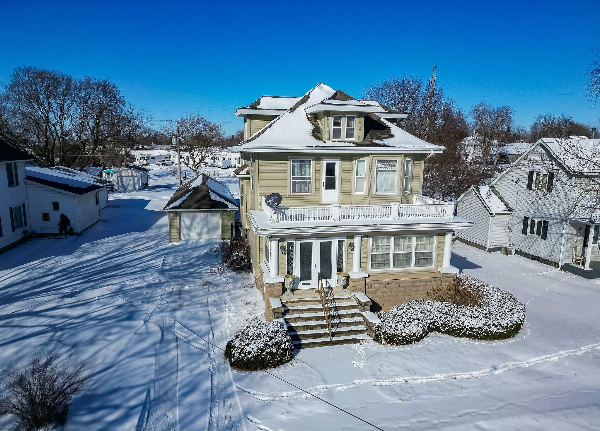 Property Photo:  208 W 6th St.  IA 50674 