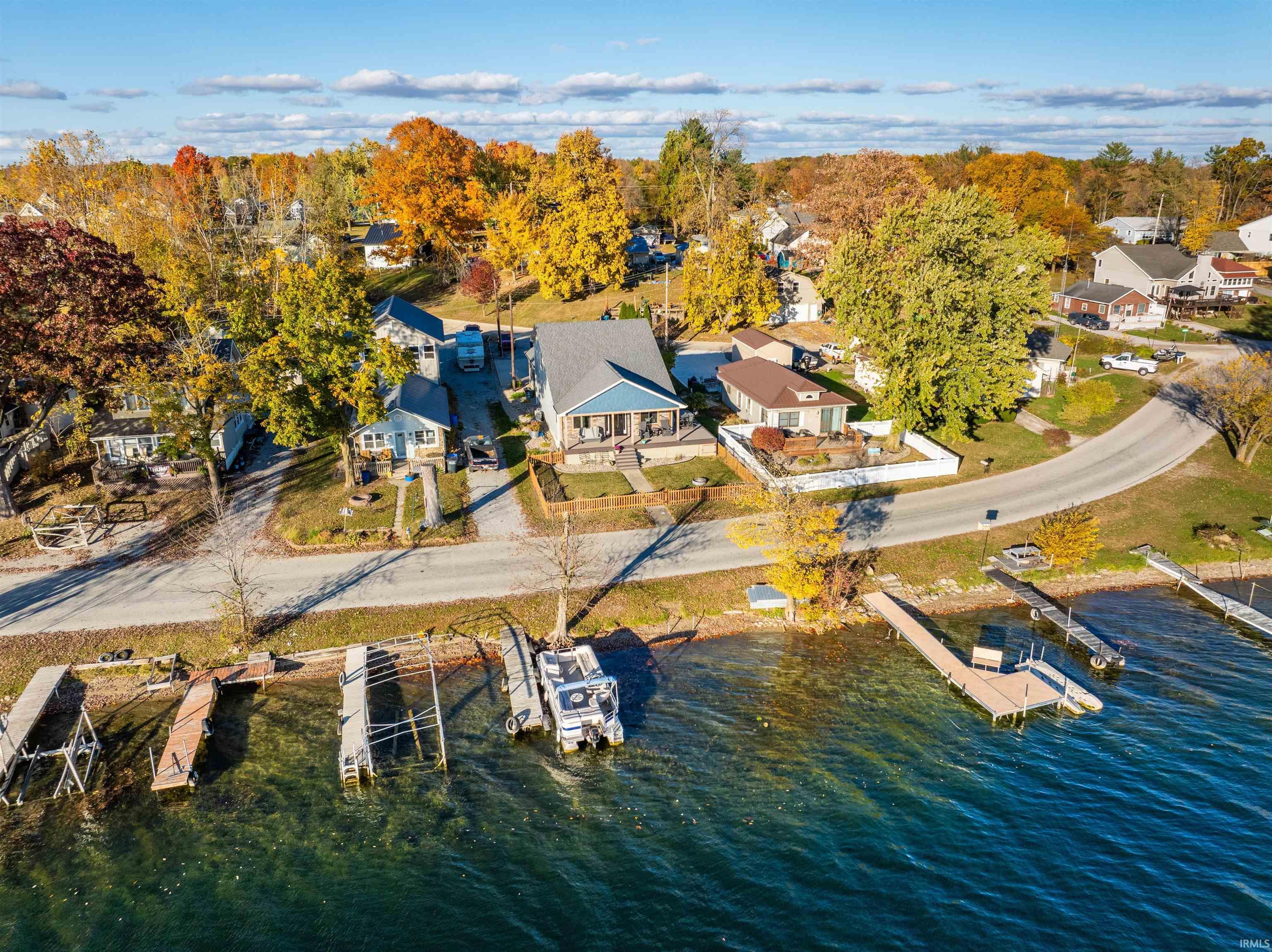 Property Photo:  5552 N Willow Avenue  IN 46725-9324 